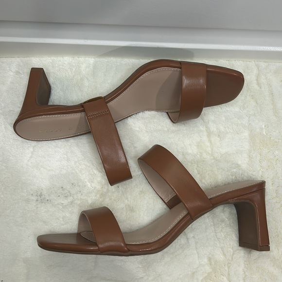 New! Kelly & Katie Carbren Cognac Sandal - Picture 9 of 13